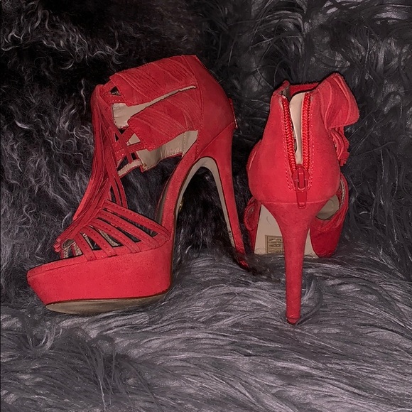 Fringe red open toe heels - Picture 2 of 2